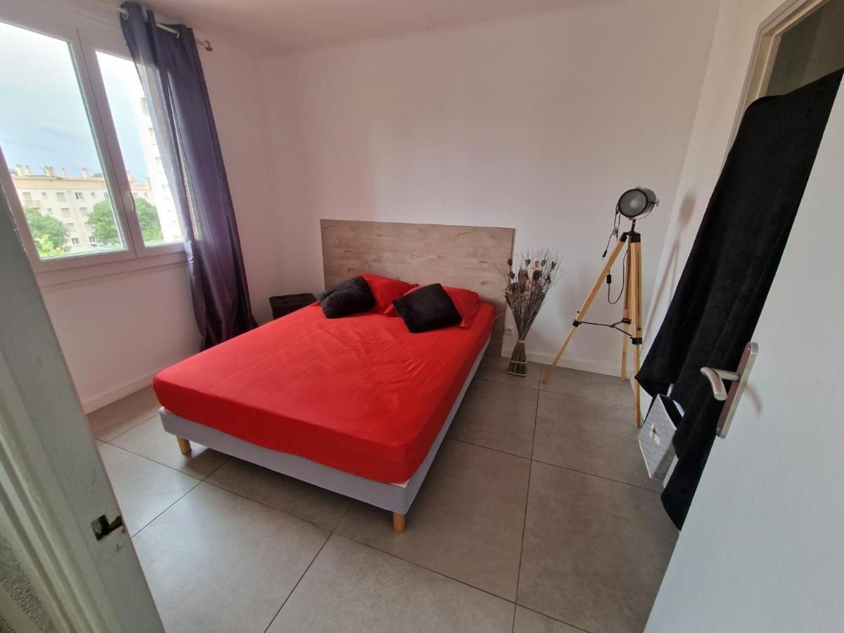 Appparement T3 13009 *